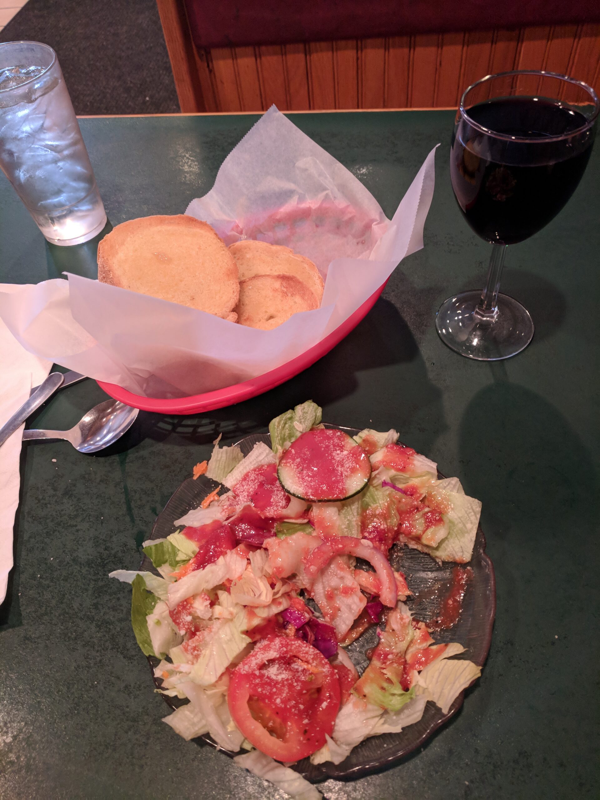 Italian Salad with Garlic Bread - Classic Leonoro's